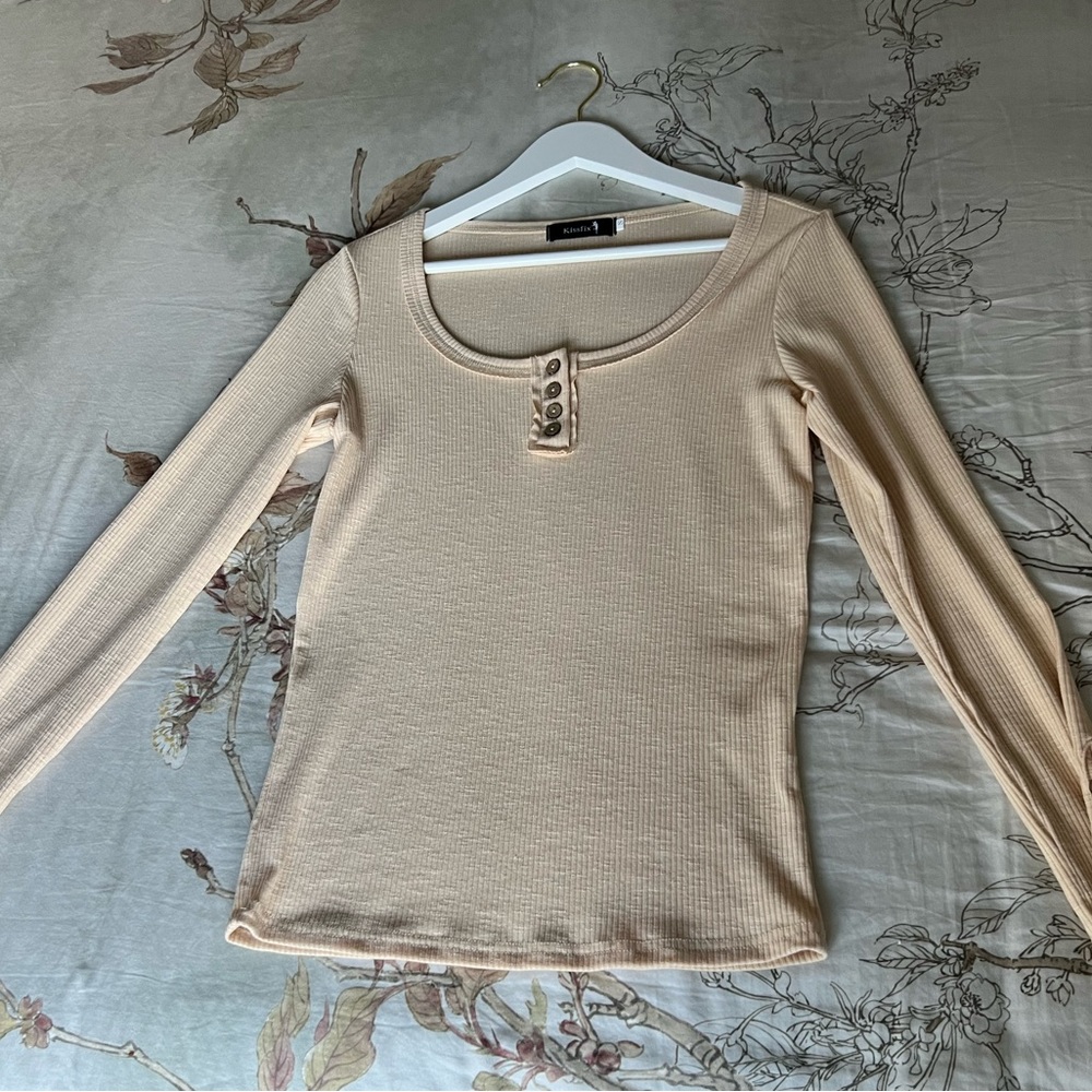 Cream ribbed top for Fall 🍁🍂
